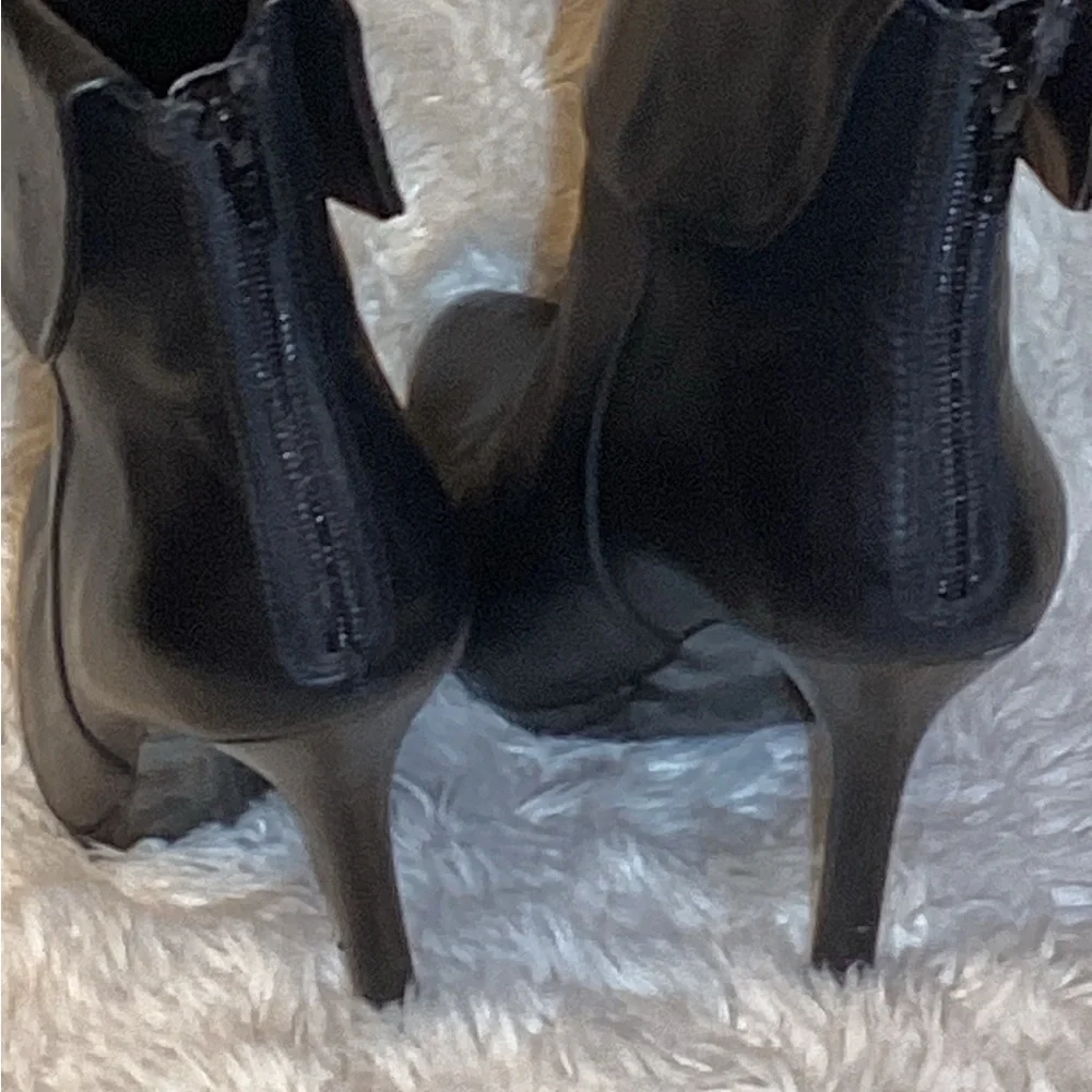 Ralph Lauren “leola” black leather boots size 9B
